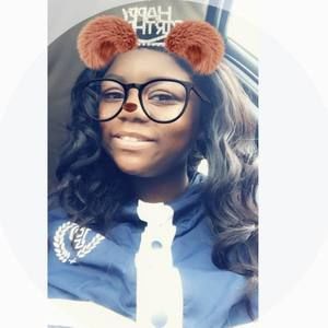 Meet your Posher, Iesha